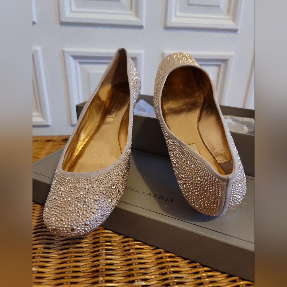 BCBG Max Azria - Size 9 - Champagne Rose Flats